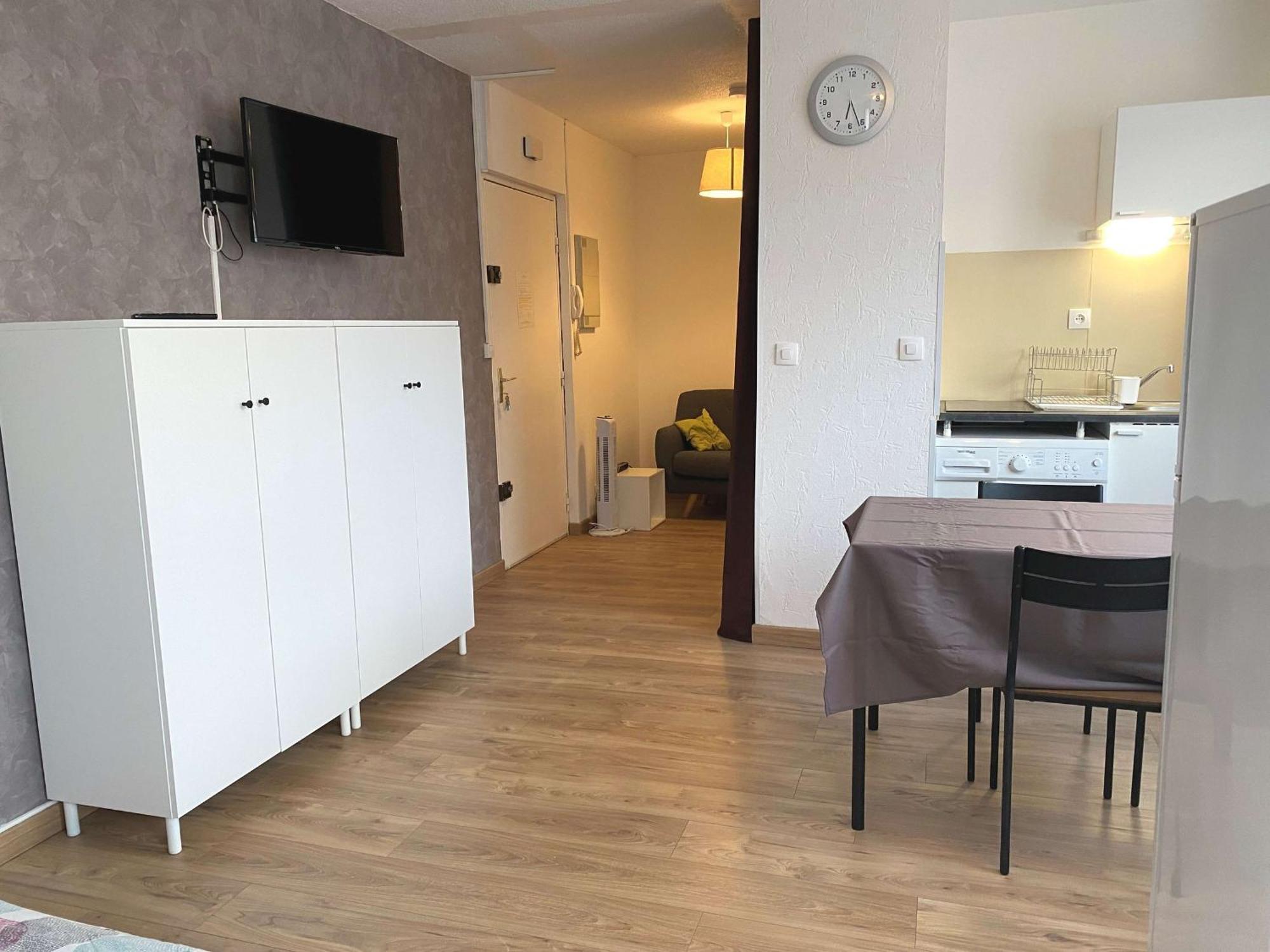 Studio Renove Avec Balcon, Proche Commerces, Wifi Et Cellier Privatif - Balaruc-Les-Bains. - Fr-1-553-13 Exterior foto
