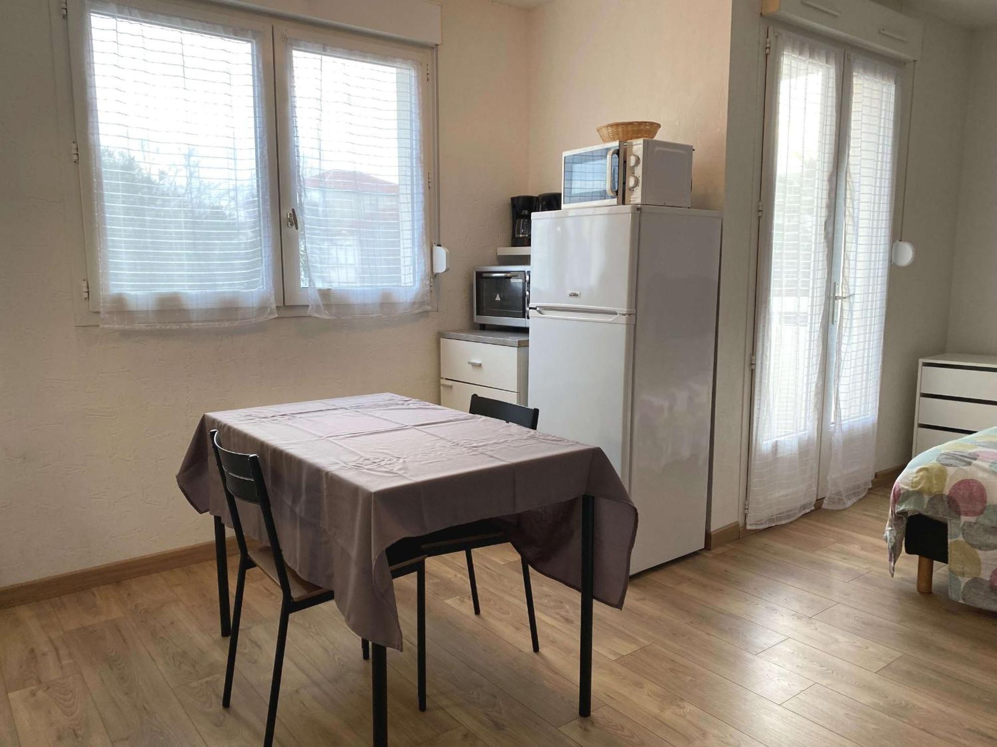 Studio Renove Avec Balcon, Proche Commerces, Wifi Et Cellier Privatif - Balaruc-Les-Bains. - Fr-1-553-13 Exterior foto