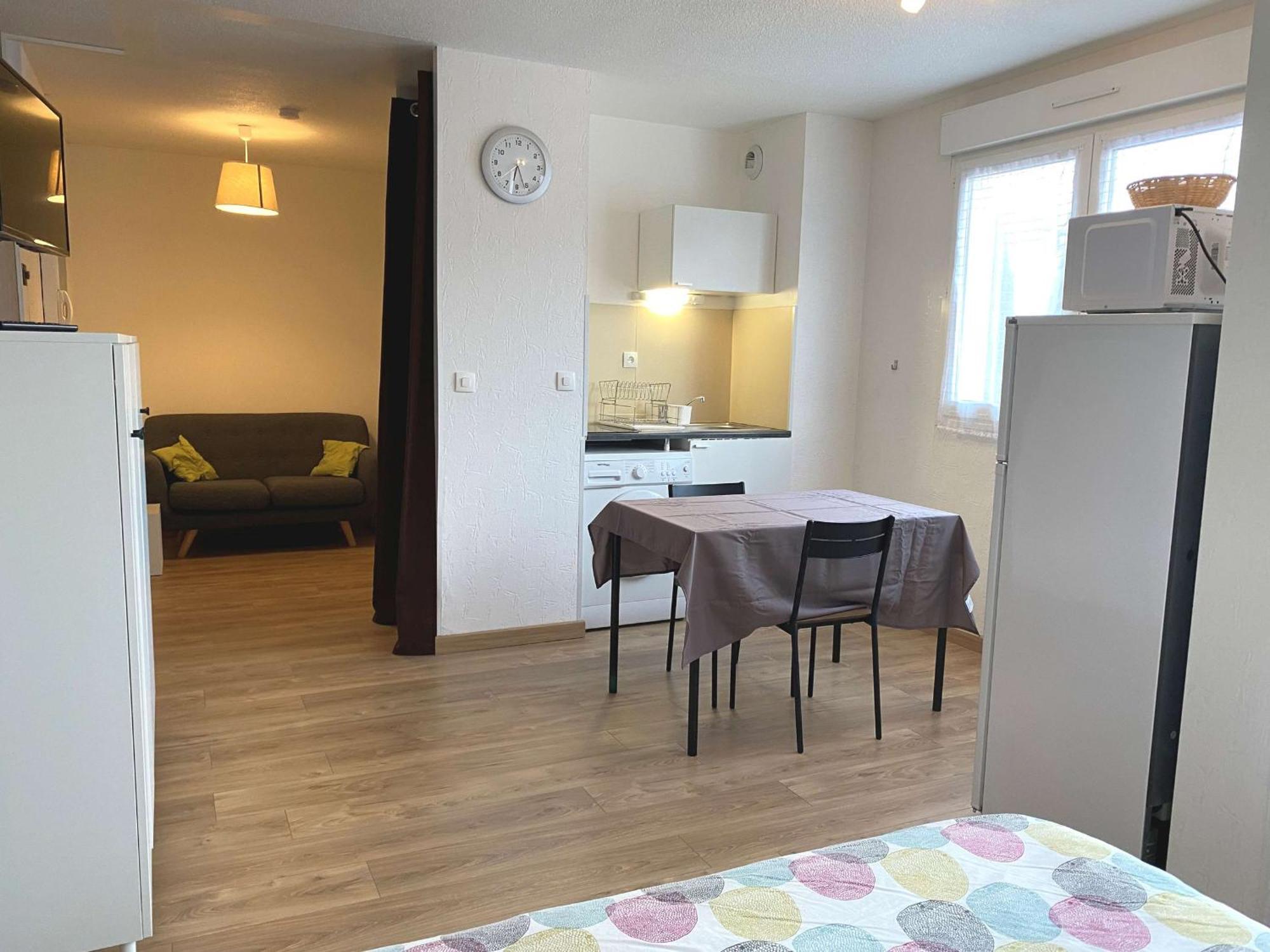 Studio Renove Avec Balcon, Proche Commerces, Wifi Et Cellier Privatif - Balaruc-Les-Bains. - Fr-1-553-13 Exterior foto