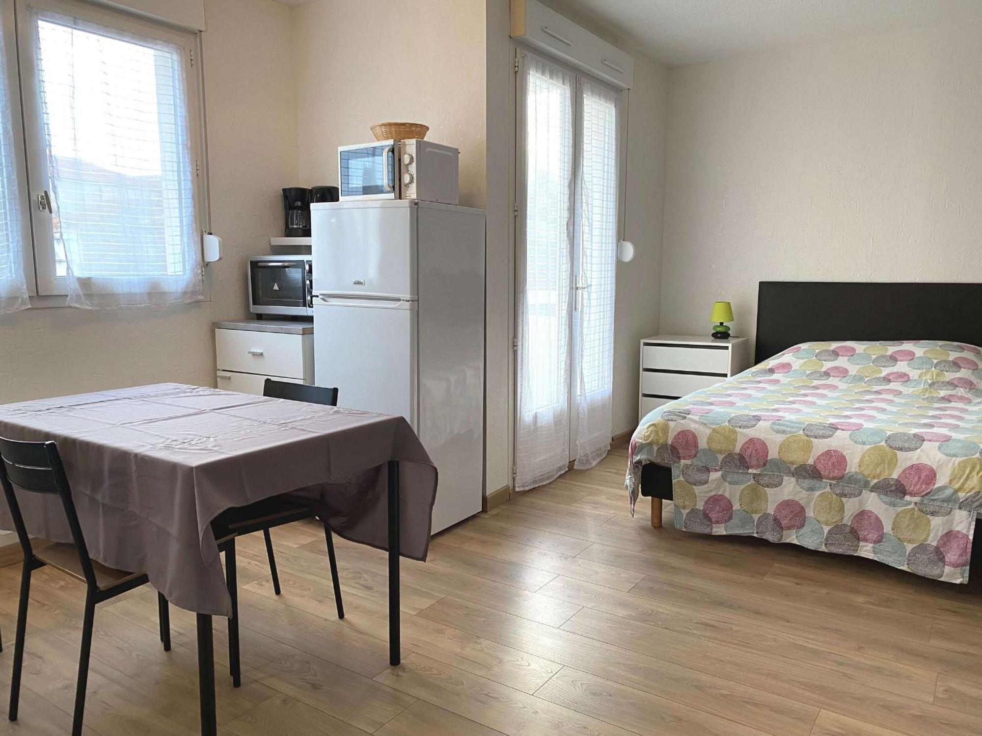 Studio Renove Avec Balcon, Proche Commerces, Wifi Et Cellier Privatif - Balaruc-Les-Bains. - Fr-1-553-13 Exterior foto